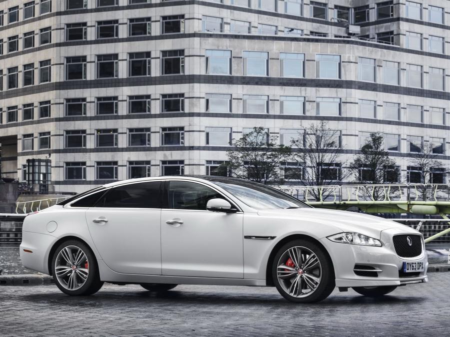  Jaguar XJL Supersport 2010 года  (UK) (фото 11 из 13)